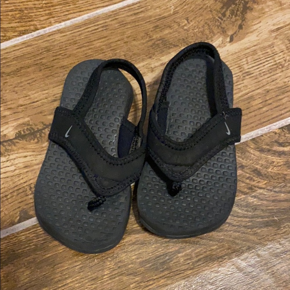 Toddler Nike sandals